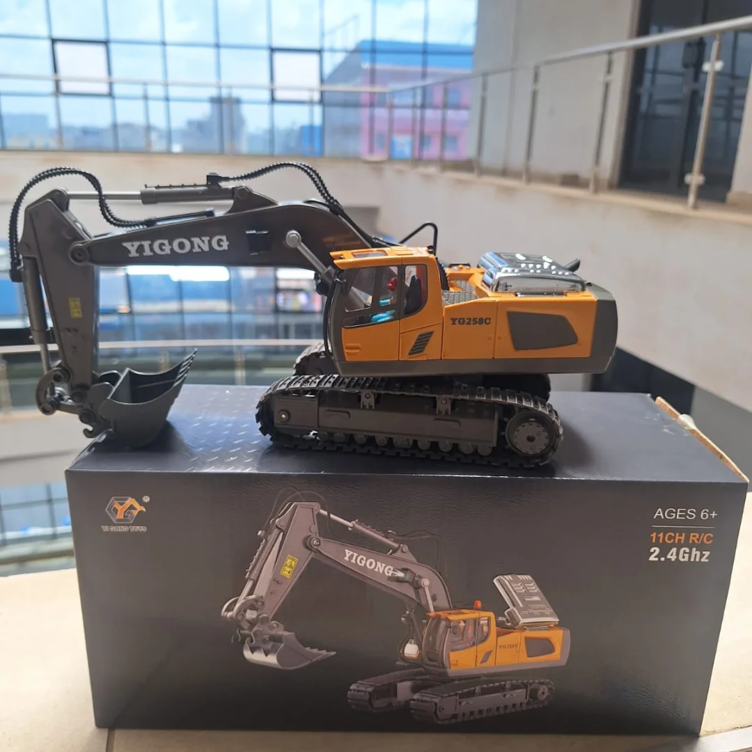 RC Excavator Toy for Kids, Remote-Controlled Excavator for KIds, Digging Toy, RC Toys, Remote Controlled Car